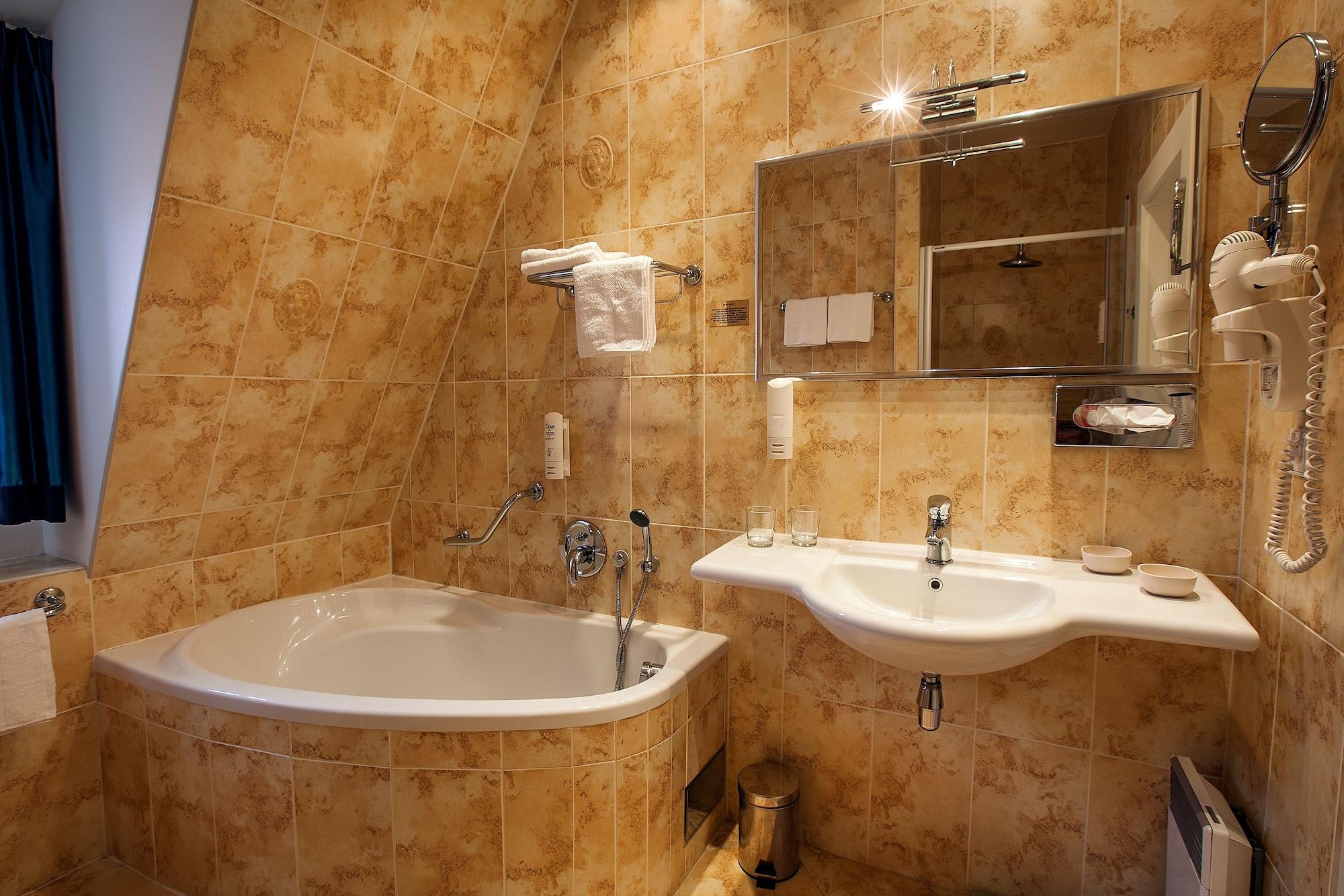Tyn Yard Residence Прага Екстериор снимка
